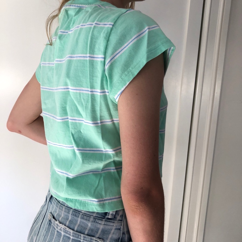 Tee - Picture 3 of 7